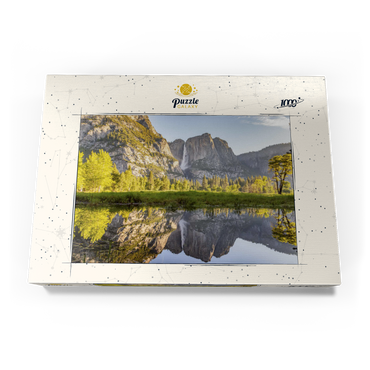 Darstellung des Puzzle Motivs Yosemite Falls Reflection in Spring 1000 Puzzle Schachtel Ansicht3