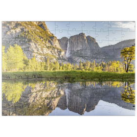 Darstellung des Puzzle Motivs Spiegelung der Yosemite-Wasserfälle im Frühling - Puzzleteile: 100