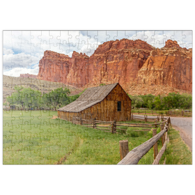 Darstellung des Puzzle-Motivs Rustikale Scheune im Capitol Reef Nationalpark – Puzzleteile: 200
