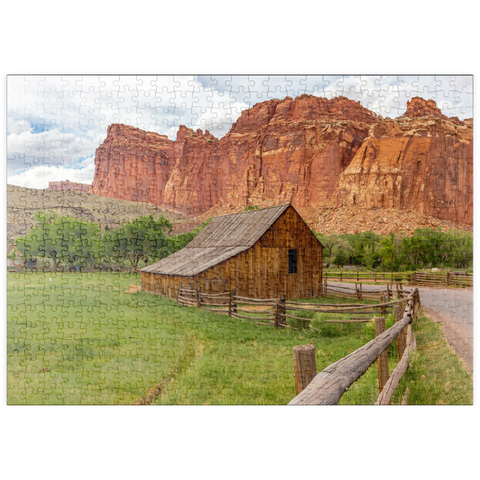 Darstellung des Puzzle Motivs Rustikale Scheune im Capitol Reef Nationalpark puzzleplate Rustic Barn in Capitol Reef National Park 500 Puzzle