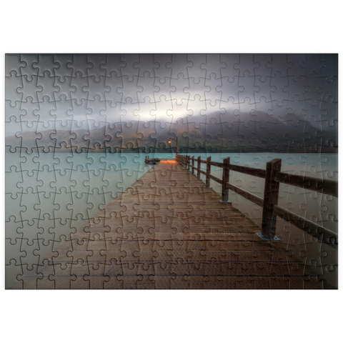 Darstellung des Puzzle Motivs Glenorchy Wharf – Stimmungsvolle Dämmerung über dem Lake Wakatipu puzzleplate Glenorchy Wharf – Moody Twilight over Lake Wakatipu 200 Puzzle