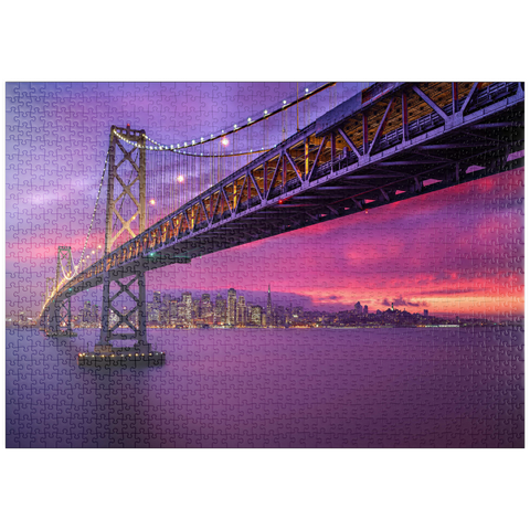 Darstellung des Puzzle Motivs San Francisco Bay Bridge bei Sonnenuntergang – Blick auf die Lichter der Stadt puzzleplate San Francisco Bay Bridge at Sunset – City Lights View 1000 Puzzle