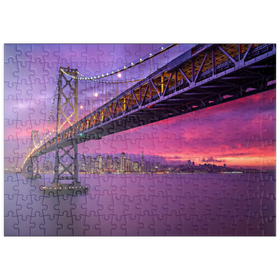 Darstellung des Puzzle Motivs San Francisco Bay Bridge bei Sonnenuntergang – Blick auf die Lichter der Stadt - Puzzleteile: 200