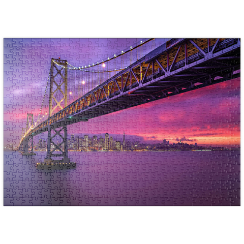 Darstellung des Puzzle Motivs San Francisco Bay Bridge bei Sonnenuntergang – Blick auf die Lichter der Stadt puzzleplate San Francisco Bay Bridge at Sunset – City Lights View 500 Puzzle