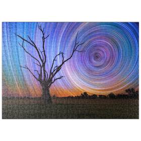 Darstellung des Puzzle Motivs Sternspuren über Lone Tree – Kosmischer Nachthimmel - Puzzleteile: 500