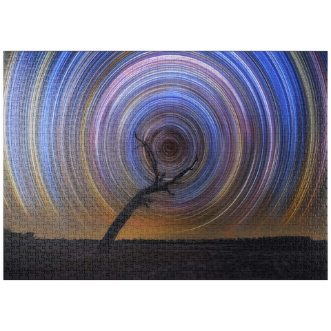 Darstellung des Puzzle Motivs Star Trail Spiral Over Lone Outback Tree puzzleplate Star Trail Spiral Over Lone Outback Tree 1000 Puzzle