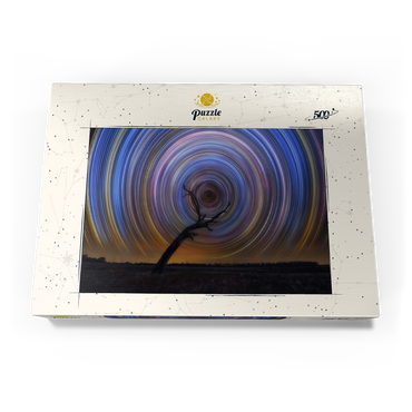 Darstellung des Puzzle Motivs Star Trail Spiral Over Lone Outback Tree 500 Puzzle Schachtel Ansicht3