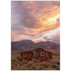 Darstellung des Puzzle-Motivs Rustikale Hüttenruine in der östlichen Sierra bei Sonnenuntergang – Puzzleteile: 1000