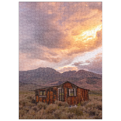 Darstellung des Puzzle Motivs Rustikale Hüttenruine in der östlichen Sierra bei Sonnenuntergang puzzleplate Rustic Cabin Ruin in Eastern Sierra Sunset 500 Puzzle
