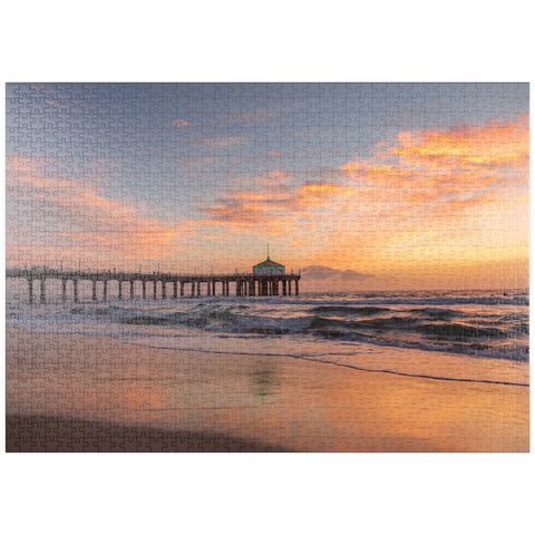 Darstellung des Puzzle Motivs Manhattan Beach Pier bei Sonnenuntergang mit Weihnachtsbeleuchtung puzzleplate Manhattan Beach Pier at Sunset with Holiday Lights 1000 Puzzle