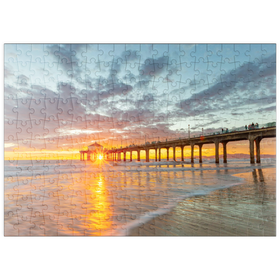 Darstellung des Puzzle Motivs Sonnenuntergang am Manhattan Beach Pier - Puzzleteile: 200