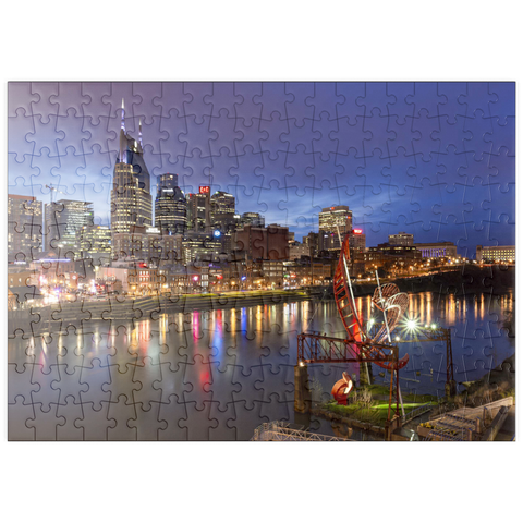Darstellung des Puzzle Motivs Nashville Skyline mit Spiegelungen des Cumberland River in der Abenddämmerung puzzleplate Nashville Skyline with Cumberland River Reflections at Dusk 200 Puzzle