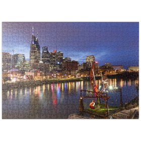 Darstellung des Puzzle Motivs Nashville Skyline mit Spiegelungen des Cumberland River in der Abenddämmerung - Puzzleteile: 500