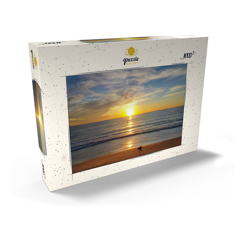Darstellung des Puzzle Motivs Surfer bei Sonnenuntergang an einem Strand in Kalifornien Surfer at Sunset on California Beach 1000 Puzzle Schachtel Ansicht2