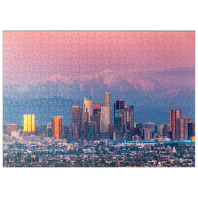 Darstellung des Puzzle Motivs Skyline von Los Angeles bei Sonnenuntergang mit schneebedeckten Bergen - Puzzleteile: 500