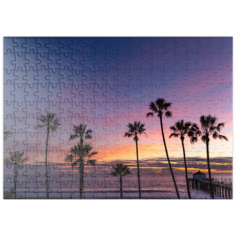 Darstellung des Puzzle Motivs Manhattan Beach Pier bei Sonnenuntergang mit Palmen-Silhouetten puzzleplate Manhattan Beach Pier at Sunset with Palm Silhouettes 200 Puzzle