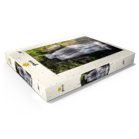 Alternative Darstellung des Puzzle-Motivs Bushkill Falls, Pennsylvania – Wasserfall im Wald – Puzzleteile: 200