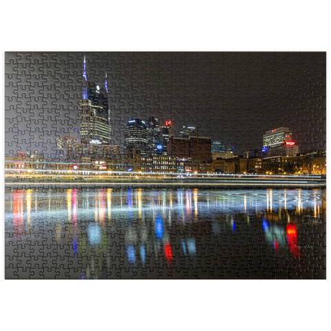 Darstellung des Puzzle Motivs Nashville Skyline bei Nacht – Spiegelungen auf dem Cumberland River puzzleplate Nashville Skyline at Night – Reflections on the Cumberland River 500 Puzzle