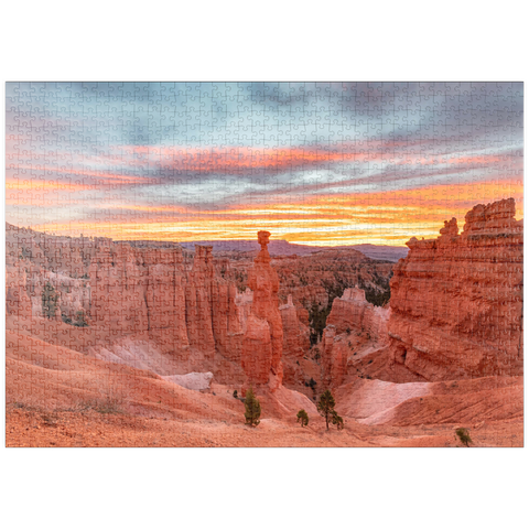 Darstellung des Puzzle Motivs Bryce Canyon Nationalpark – Sonnenaufgang am Thor's Hammer puzzleplate Bryce Canyon National Park – Sunrise at Thor's Hammer 1000 Puzzle