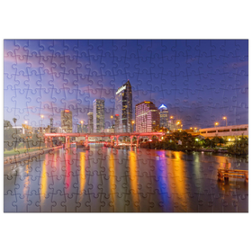 Darstellung des Puzzle-Motivs Skyline von Tampa – Nachtreflexionen auf dem Hillsborough River – Puzzleteile: 200