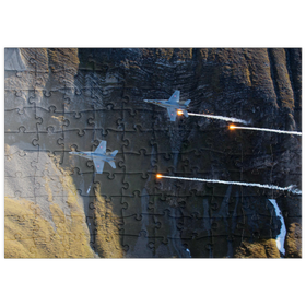 Darstellung des Puzzle Motivs Boeing F/A-18C Hornet - Puzzleteile: 100