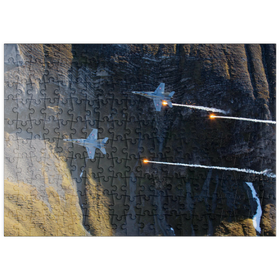 Darstellung des Puzzle Motivs Boeing F/A-18C Hornet - Puzzleteile: 200