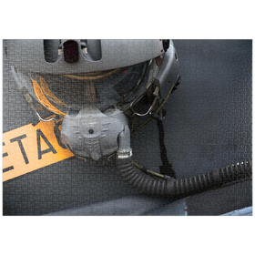 Darstellung des Puzzle Motivs Helmet & Dassault / Dornier Alpha Jet - Puzzleteile: 1000