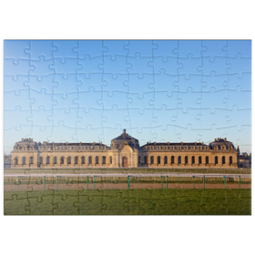 Darstellung des Puzzle Motivs Gebäude der Pferderennbahn Chantilly Castel - Puzzleteile: 100