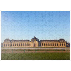 Darstellung des Puzzle Motivs Gebäude der Pferderennbahn Chantilly Castel - Puzzleteile: 200
