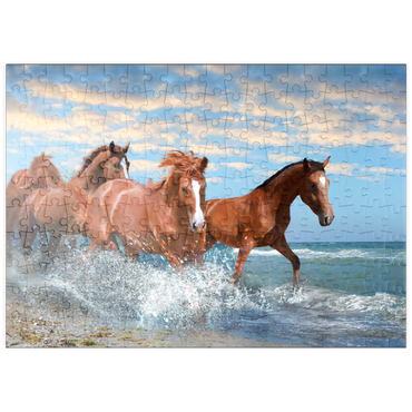 puzzleplate Schöne Pferde laufen am Strand durch das Meer 200 Puzzle