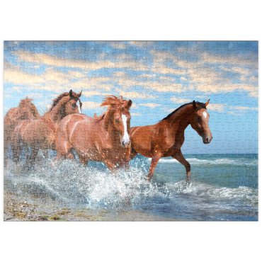 puzzleplate Schöne Pferde laufen am Strand durch das Meer 500 Puzzle