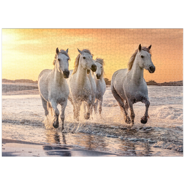 puzzleplate Weiße Camargue Pferde galoppieren am Strand, Frankreich 1000 Puzzle
