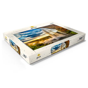Darstellung des Puzzle Motivs Seljalandsfoss-Wasserfall bei Sonnenuntergang, Island - Puzzleteile: 200