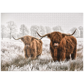 Darstellung des Puzzle-Motivs Behaarte schottische Hochlandrinder in einer Winterlandschaft – Puzzleteile: 1000