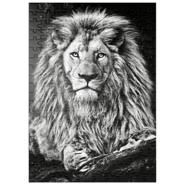 puzzleplate Schwarz-Weiß-Bild eines Majestätischen Löwen 200 Puzzle