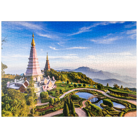 puzzleplate Landschaft mit zwei Pagoden auf dem Gipfel des Inthanon-Bergs, Chiang Mai, Thailand 1000 Puzzle