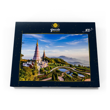 Landschaft mit zwei Pagoden auf dem Gipfel des Inthanon-Bergs, Chiang Mai, Thailand 100 Puzzle Schachtel Ansicht3