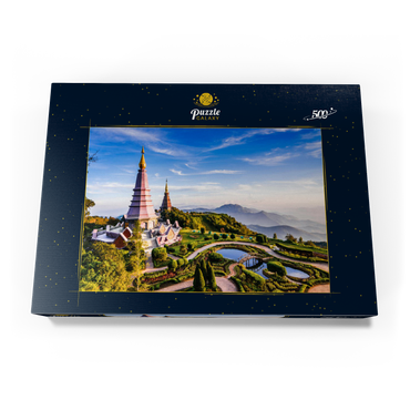 Landschaft mit zwei Pagoden auf dem Gipfel des Inthanon-Bergs, Chiang Mai, Thailand 500 Puzzle Schachtel Ansicht3