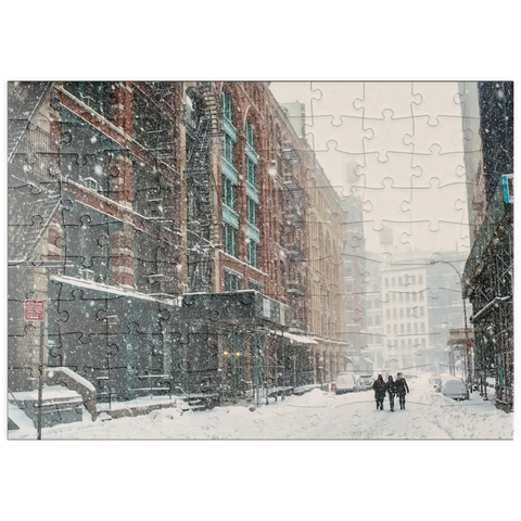 puzzleplate Eine Straße in New York City bei einem Schneesturm 100 Puzzle