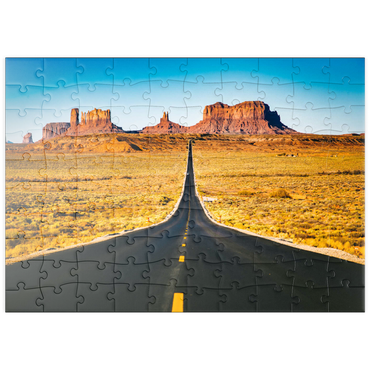 puzzleplate U.S. Route 163, die durch das berühmte Monument Valley führt, Utah, USA 100 Puzzle