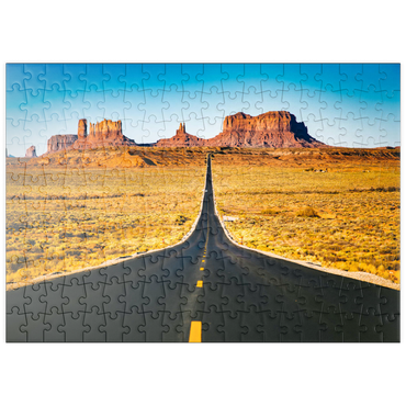 puzzleplate U.S. Route 163, die durch das berühmte Monument Valley führt, Utah, USA 200 Puzzle