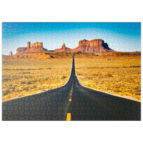 puzzleplate U.S. Route 163, die durch das berühmte Monument Valley führt, Utah, USA 500 Puzzle