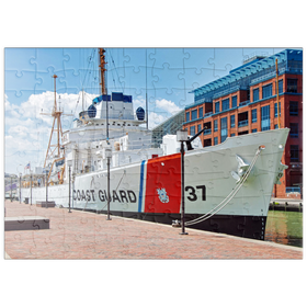 Darstellung des Puzzle Motivs Taney (WHEC–37) Coast Guard Schiff im Maritimen Museum in Baltimore, Maryland - Puzzleteile: 100