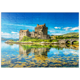 Darstellung des Puzzle Motivs Eilean Donan Castle an einem warmen Sommertag - Dornie, Schottland - Puzzleteile: 100