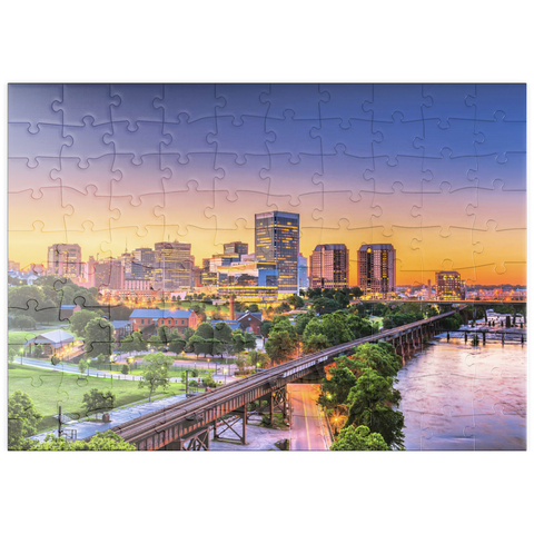 puzzleplate Richmond, Virginia, USA, Skyline der Innenstadt am Fluss in der Dämmerung 100 Puzzle
