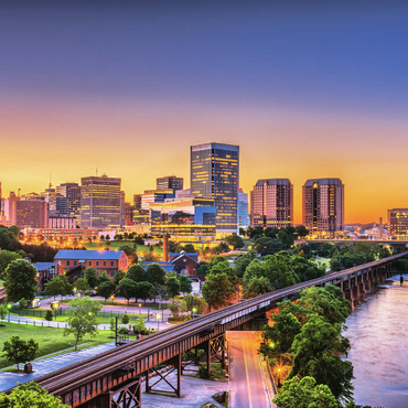 Richmond, Virginia, USA, Skyline der Innenstadt am Fluss in der Dämmerung 100 Puzzle 3D Modell