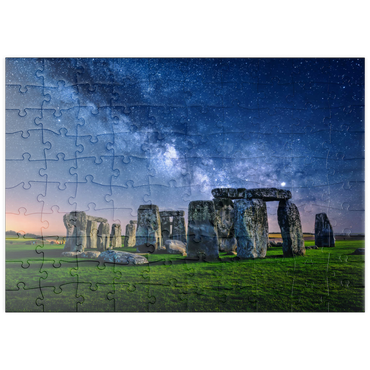puzzleplate Die Milchstraße über Stonehenge, Amesbury, England 100 Puzzle