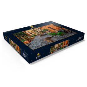 Alternative Darstellung des Puzzle-Motivs Blick auf eine alte, enge Straße in Rom, Italien – Puzzleteile: 200