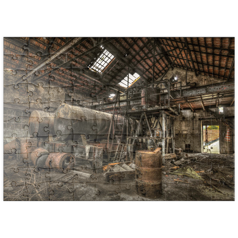 puzzleplate Lost Places - Verrostete Zisternen und Fässer in einer verlassenen Fabrik  100 Puzzle