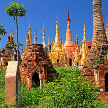 Pagodenwald von Stupas der Shwe-Indein-Pagode beim Dorf Indein am Inle See, Myanmar 100 Puzzle 3D Modell